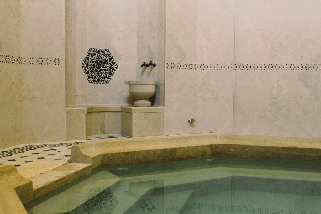 Isa Begov Hamam Hotel Сараево Экстерьер фото