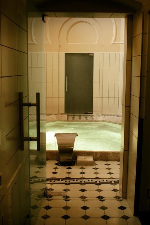 Isa Begov Hamam Hotel Сараево Экстерьер фото